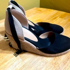 Never worn black lace up sandals!